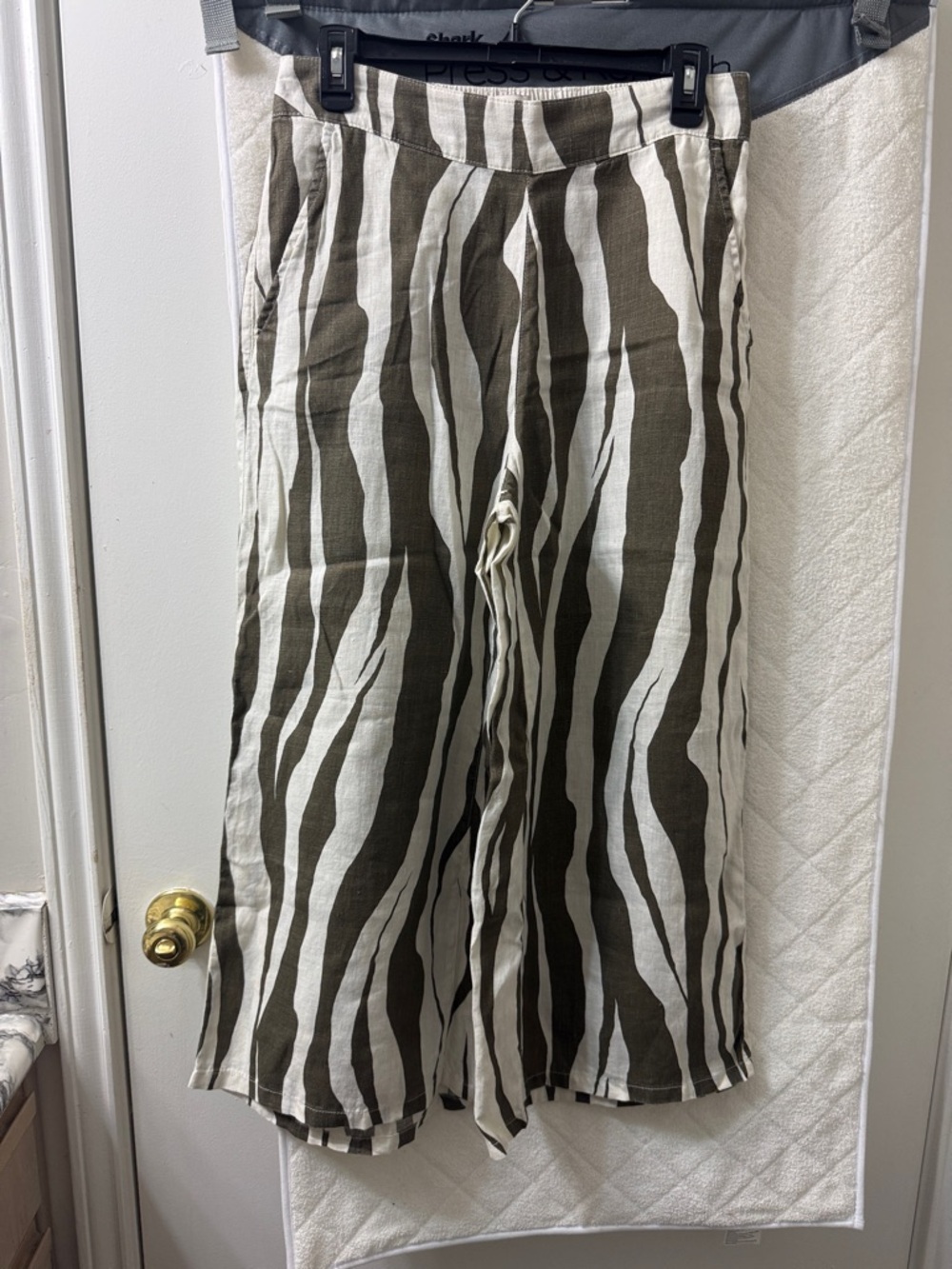 Women’s Striped Wide-Leg Linen Pants - Olive & White